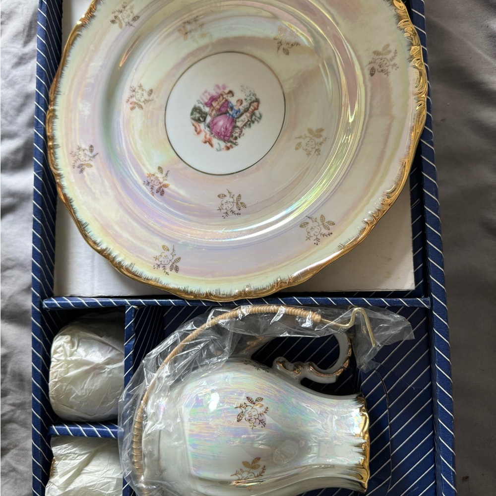 Fresh China Handpainted 13 piece Tea Set made in Japan